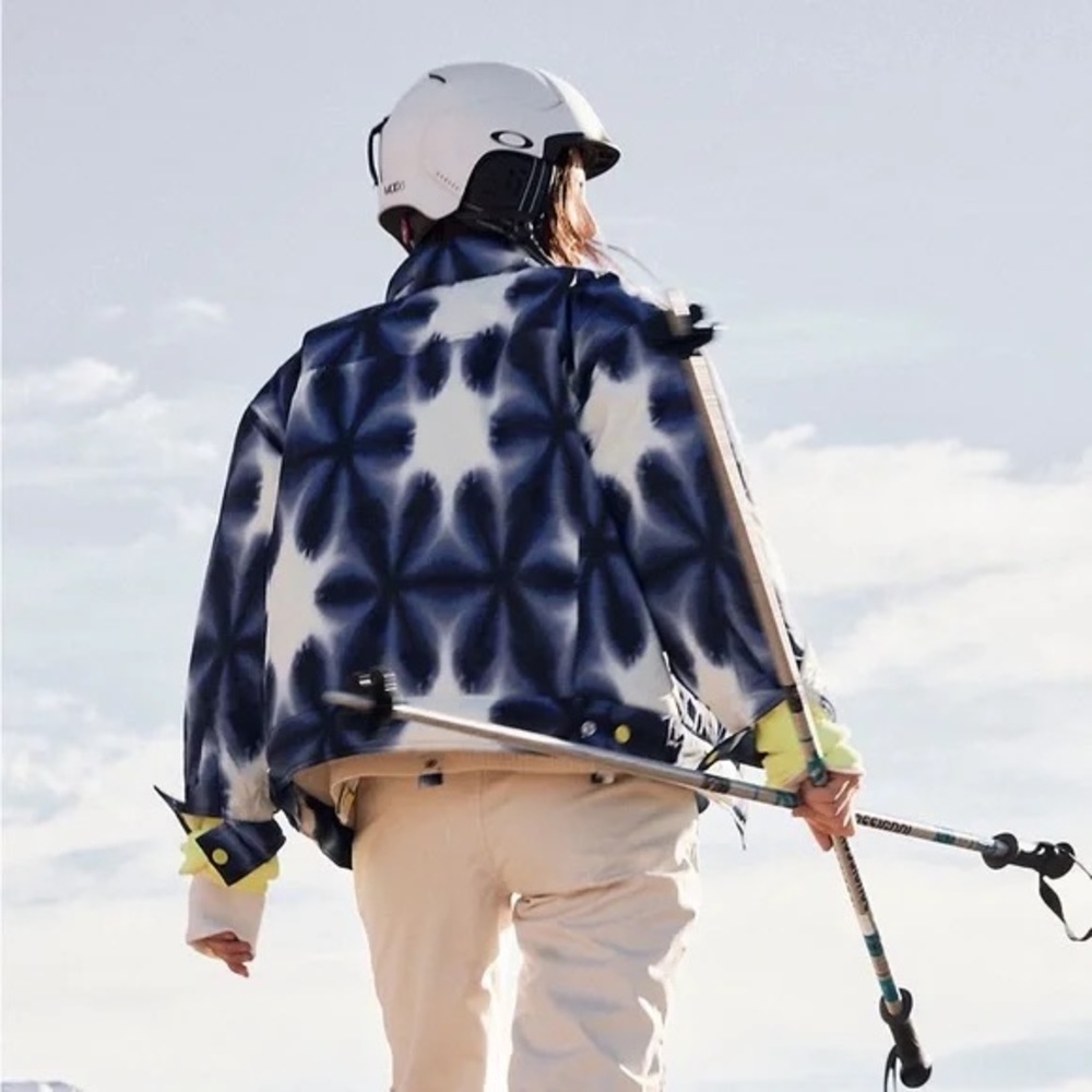 Free People Movement/ Free People Bunny Slope Printed Puffer Blue size L & M - Picture 2 of 10